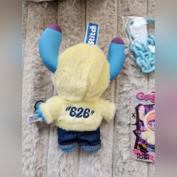 Miniso Gen Z Street Stitch Surprise Box Pendant Purse Charm Bookbag Charm Flash - Picture 5 of 6